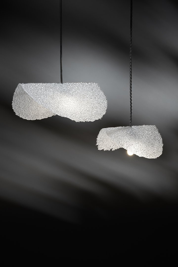 Hanging lamps in white textured glass