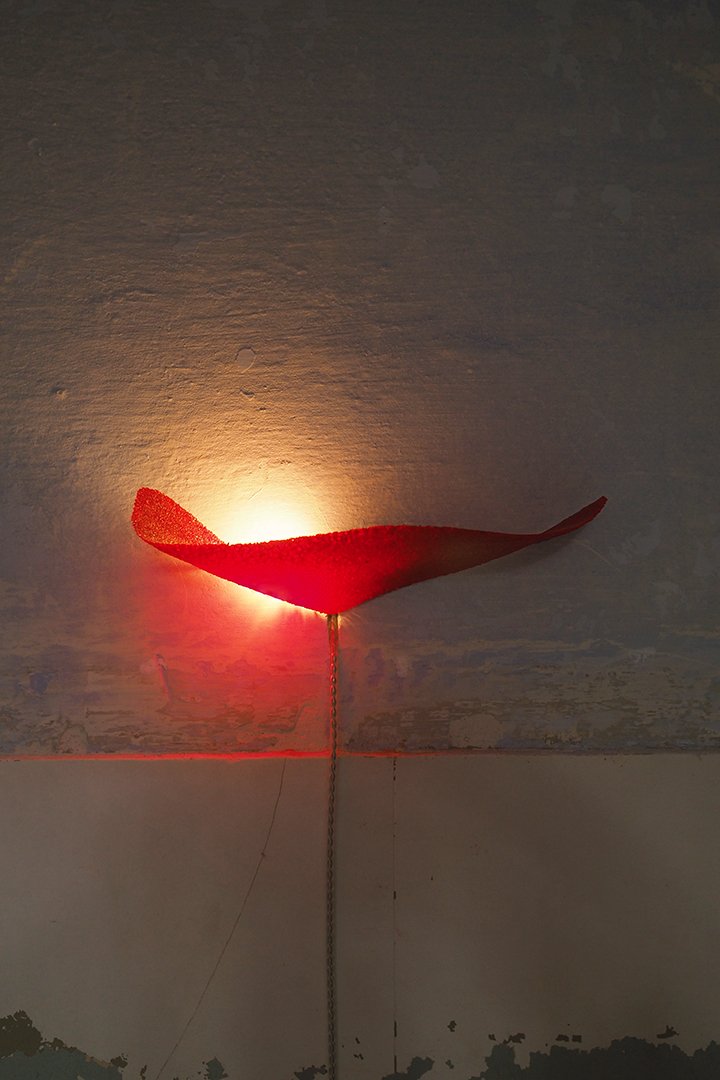 Sculptural-red-glass-wall-sconce-applique-lamp Sculptural red glass wall sconce applique lamp